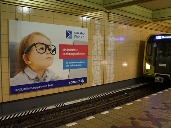 Plakatwerbung ERP XT in Berliner U-Bahn